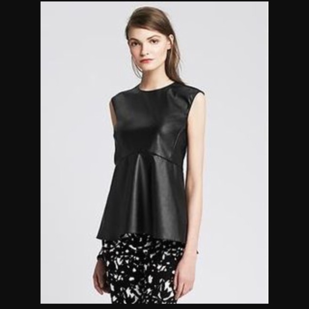 ✨NWT✨ Banana Rebpulic faux leather peplum